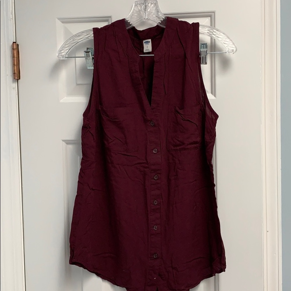 Old Navy Sleeveless Shirt
